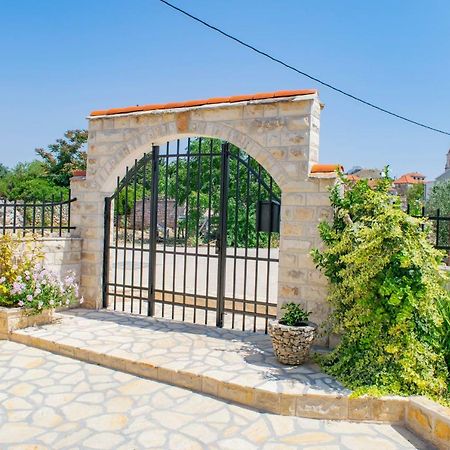 Apartments Solta Gornje Selo Экстерьер фото