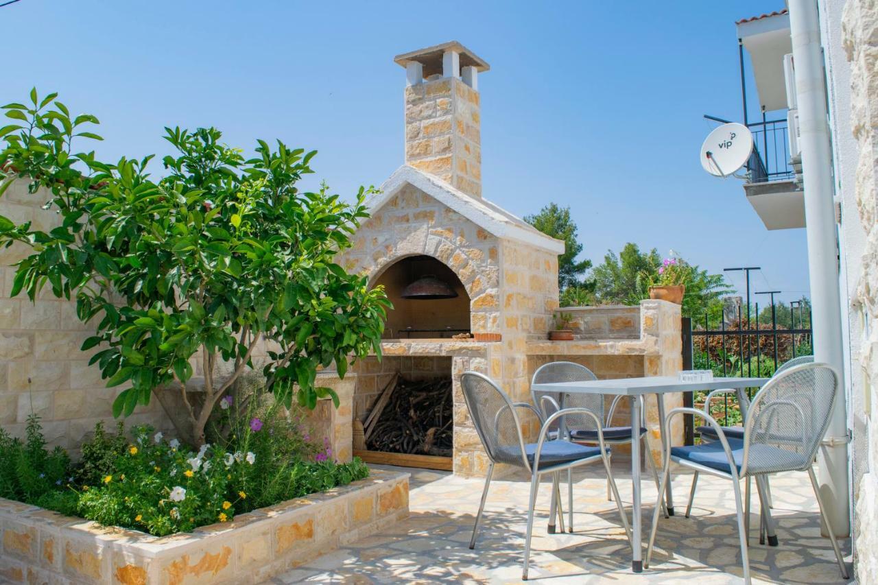 Apartments Solta Gornje Selo Экстерьер фото