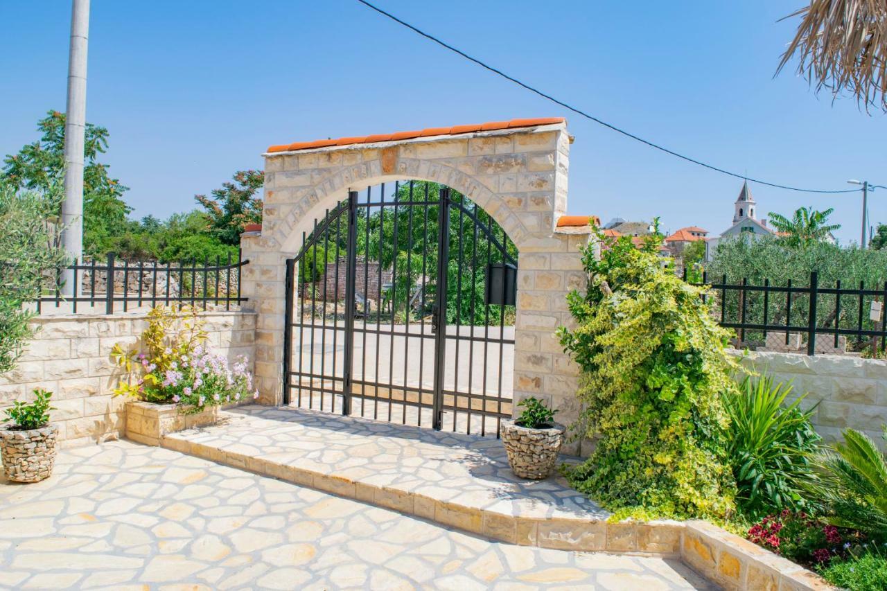 Apartments Solta Gornje Selo Экстерьер фото